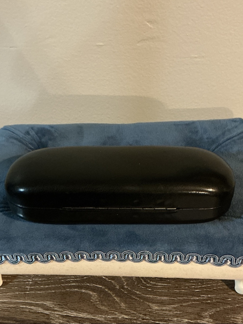 Hard Candy Black Sunglasses Eyeglass Glasses Case Pink Interior - Picture 4 of 4